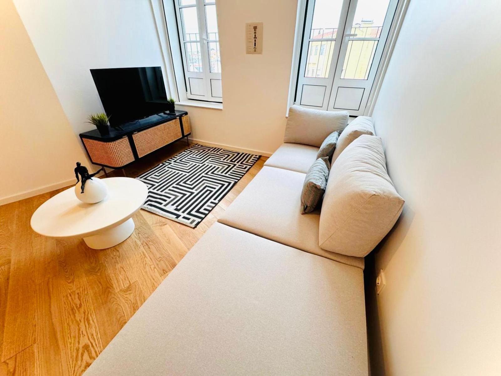 Lisbon Pink House II Beautiful 2 Bedroom Flat In City Center Buitenkant foto