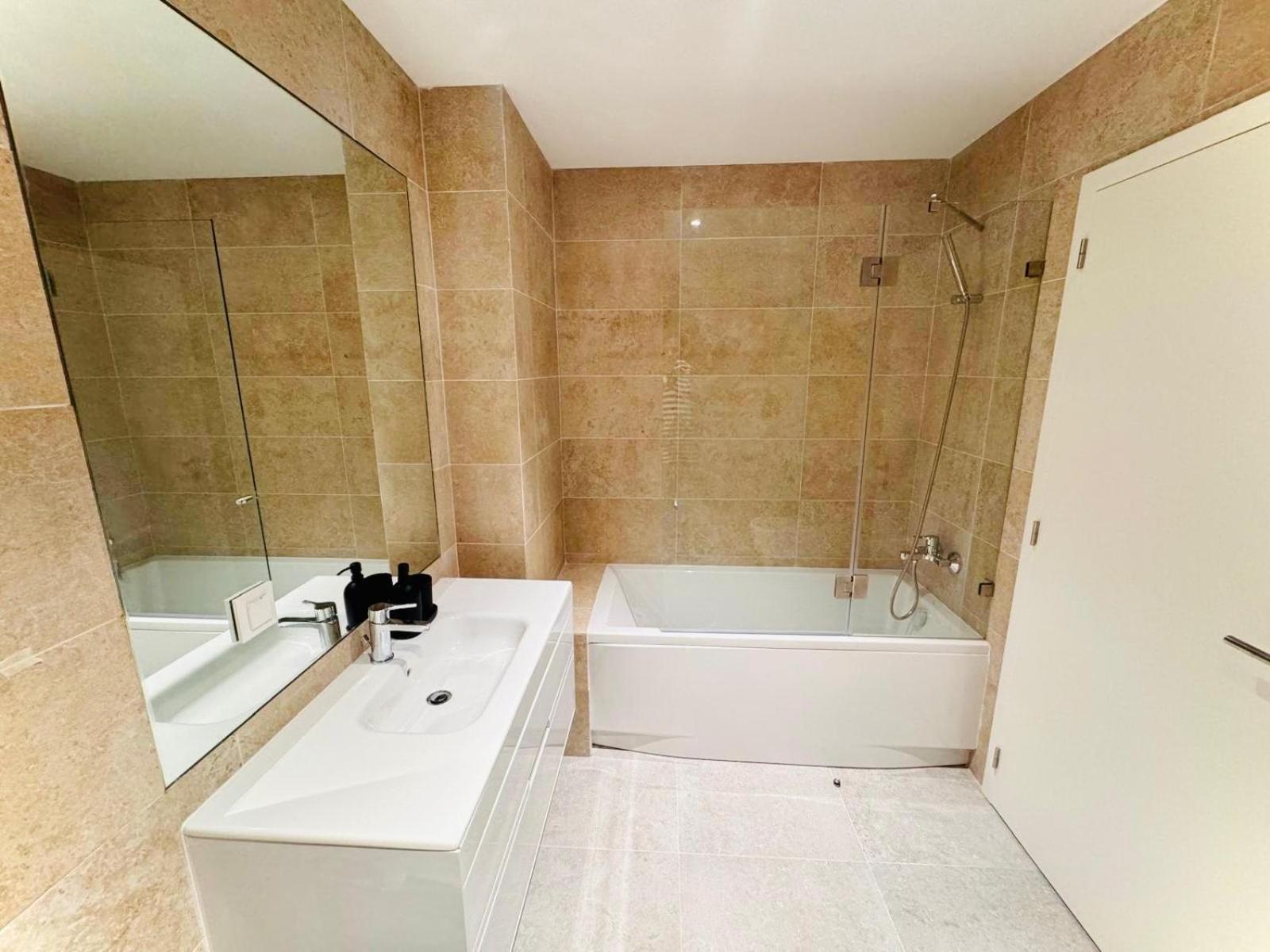 Lisbon Pink House II Beautiful 2 Bedroom Flat In City Center Buitenkant foto