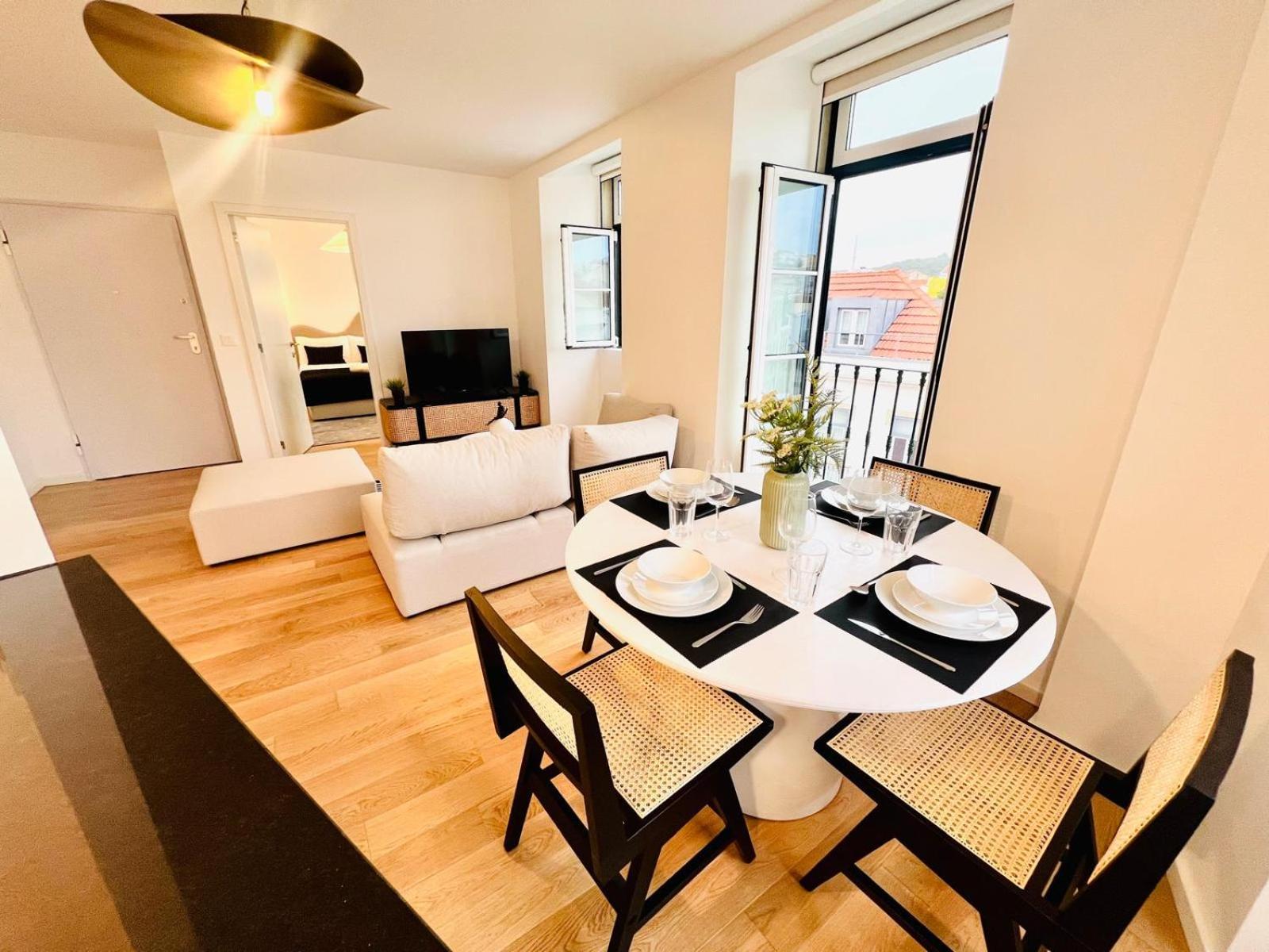 Lisbon Pink House II Beautiful 2 Bedroom Flat In City Center Buitenkant foto