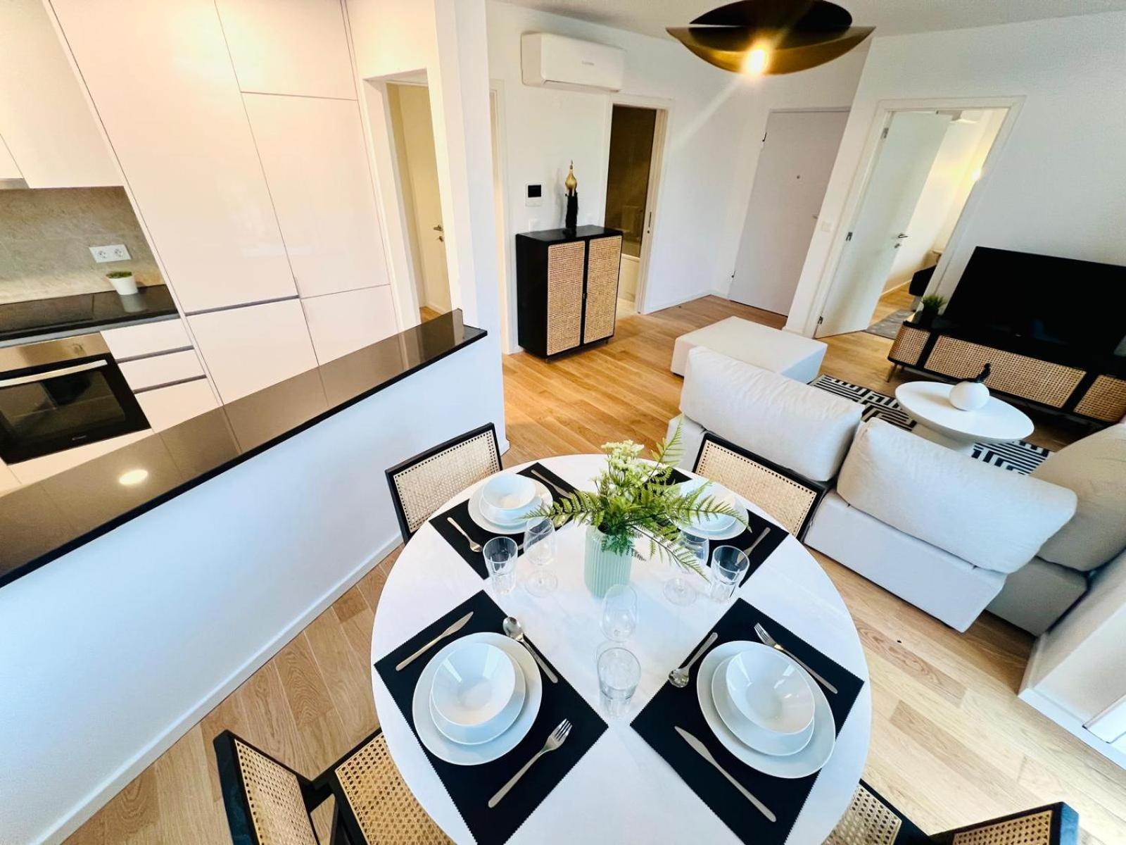Lisbon Pink House II Beautiful 2 Bedroom Flat In City Center Buitenkant foto