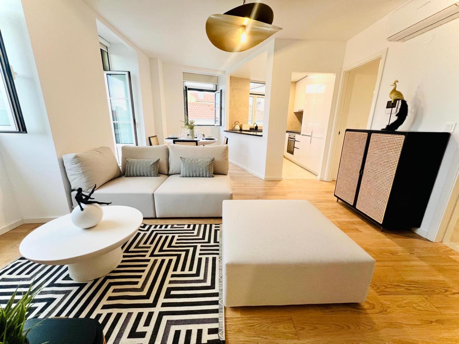 Lisbon Pink House II Beautiful 2 Bedroom Flat In City Center Buitenkant foto